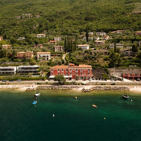 Hotel Menapace Torri Del Benaco Buitenkant foto