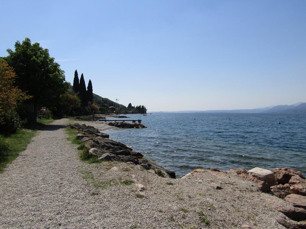 Hotel Menapace Torri Del Benaco Buitenkant foto